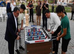 Altıeylül Belediyesi, kırsal mahallelerde yaşayan vatandaşların yaz akşamlarını daha keyifli