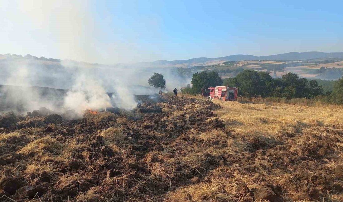 Bandırma’da buğday tarlasında çıkan yangın ekiplerin müdahalesiyle söndürüldü Bandırma’da buğday tarlasında çıkan yangın ekiplerin müdahalesiyle söndürüldü