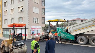 Bandırma Belediye Başkanı Dursun Mirza, belediye ekiplerinin kentin dört bir