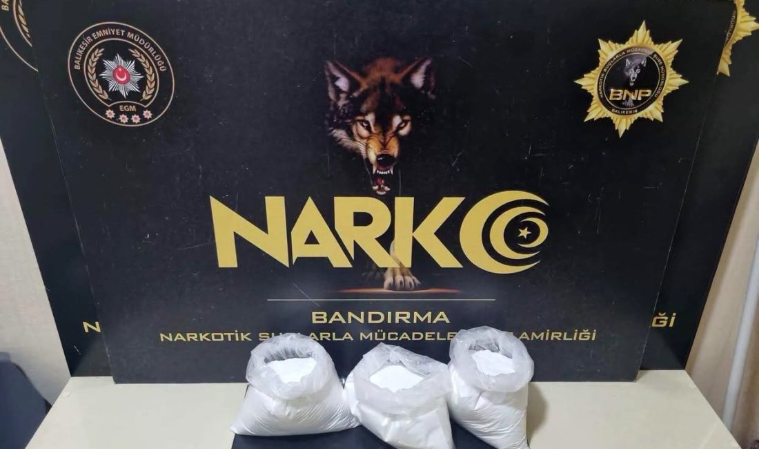 Bandırma’da narkotik operasyonu: 6 tutuklama Bandırma İlçe Emniyet Müdürlüğü Narkotik Suçlarla Mücadele Büro Amirliği ekiplerince