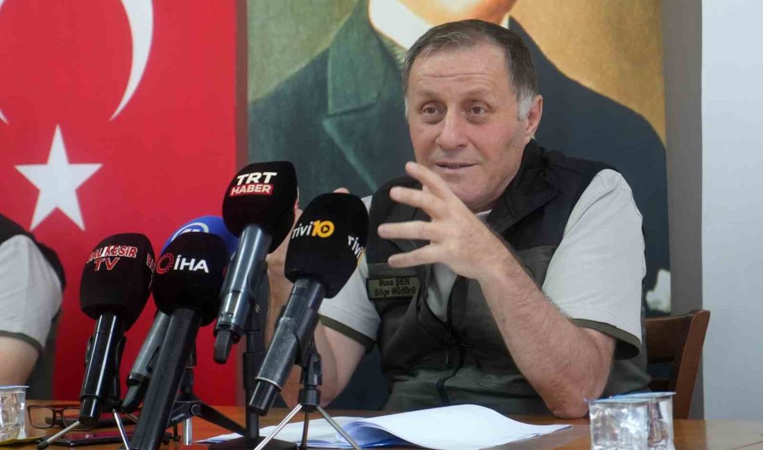 Orman Bölge Müdürü Şen’den Büyükşehire ’ekipman’ eleştirisi Balıkesir Orman Bölge Müdürü Musa Şen, medya temsilcileri ile bir