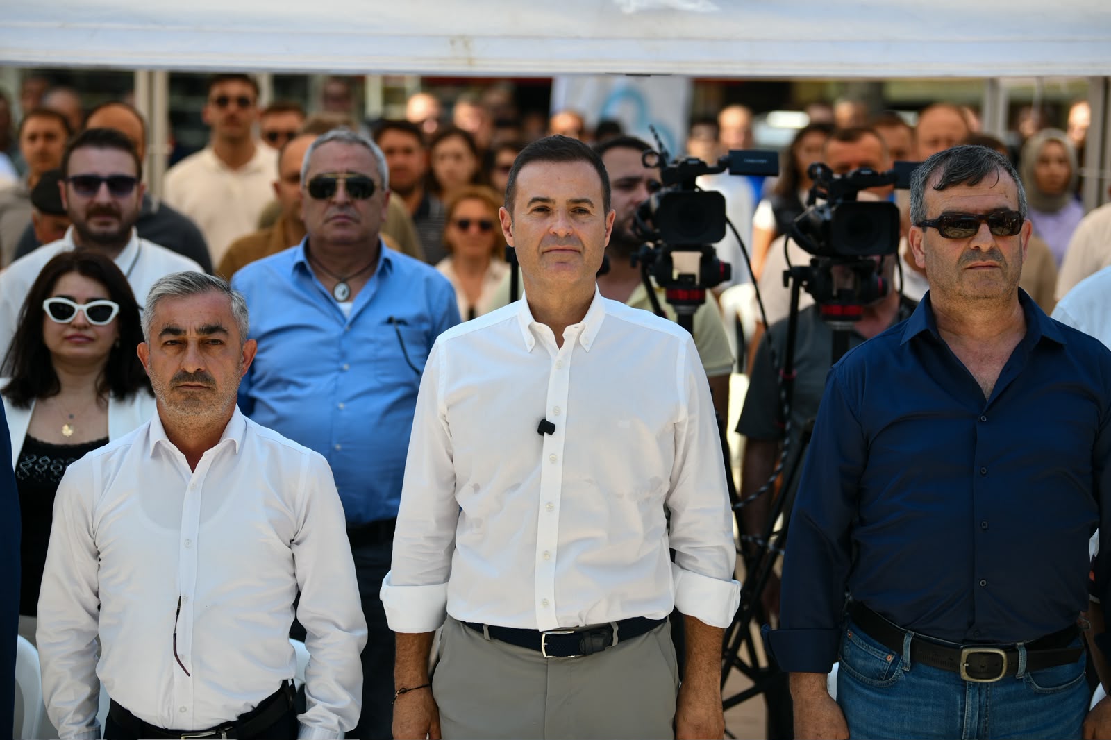 Balıkesir’in 20 ilçesinde hayata geçirdiği yatırımlarla yıllardır süregelen sorunları birer