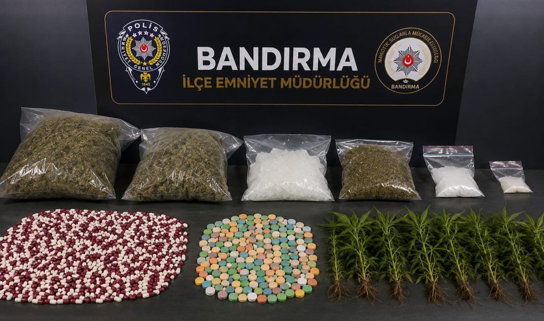 Bandırma’da 8 ayda 21 kilodan fazla uyuşturucu ele geçirildi Bandırma İlçe Emniyet Müdürlüğü ekiplerinin uyuşturucuyla mücadele kapsamında 1 Ocak-20