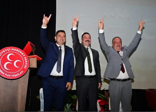 Milliyetçi Hareket Partisi (MHP) Bandırma İlçe Teşkilatı’nda yeni dönem başladı.
