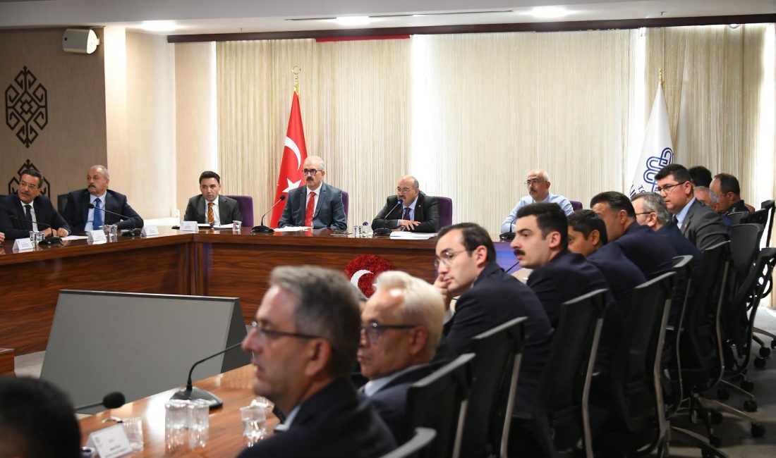 Balıkesir’de yeni eğitim öğretim yılı öncesi güvenlik tedbirleri masaya yatırıldı 2026-2027 eğitim öğretim yılının öğrencilerimiz için huzurlu ve güvenli bir