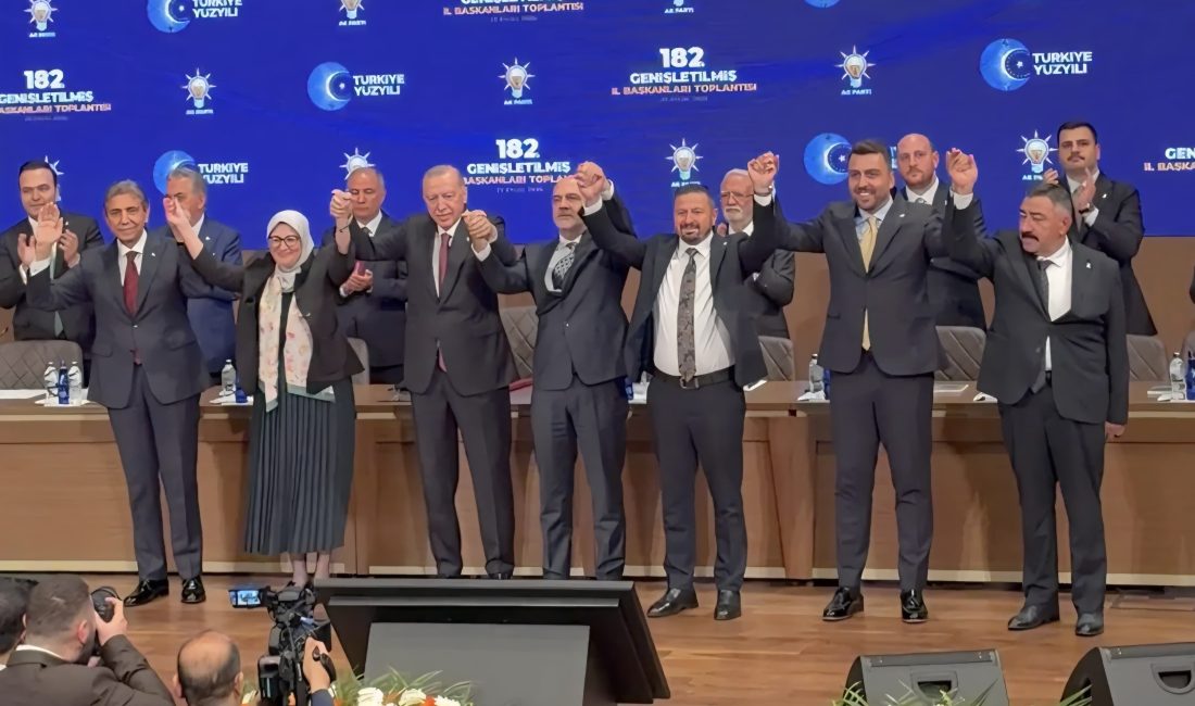 Marmara Adalar Belediye Başkanı Dinçer, AK Parti’ye katıldı Balıkesir Marmara Adalar Belediye Başkanı Aydın Dinçer, AK Parti 182.