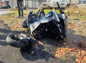 Balıkesir'in Bandırma ilçesinde otomobil ile motosikletin çarpıştığı trafik kazasında 2