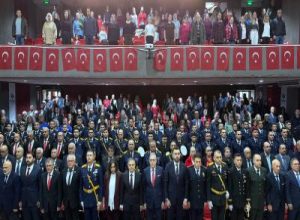 Bandırma Belediye Başkanı Dursun Mirza, Cumhuriyetimizin 103. yıl dönümü dolayısıyla