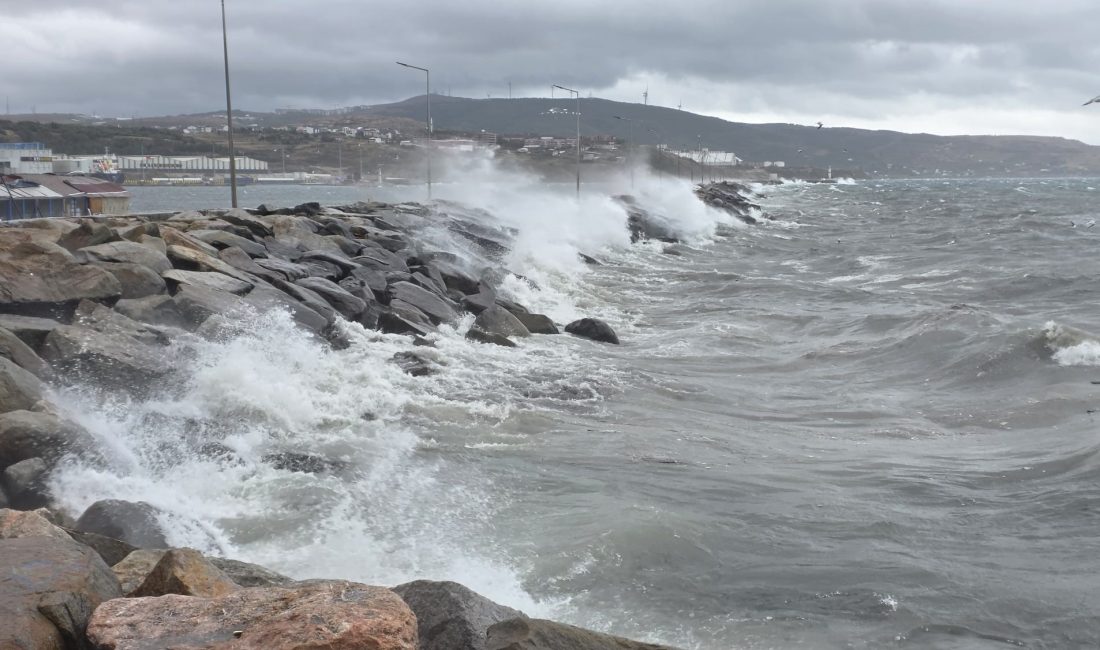 Bandırma’da yağış miktarı 47,8’e ulaştı Erdek ve Gönen’de de etkili oldu Balıkesir’in kuzey ilçelerinde etkili olan sağanak yağışın ardından Meteoroloji Genel